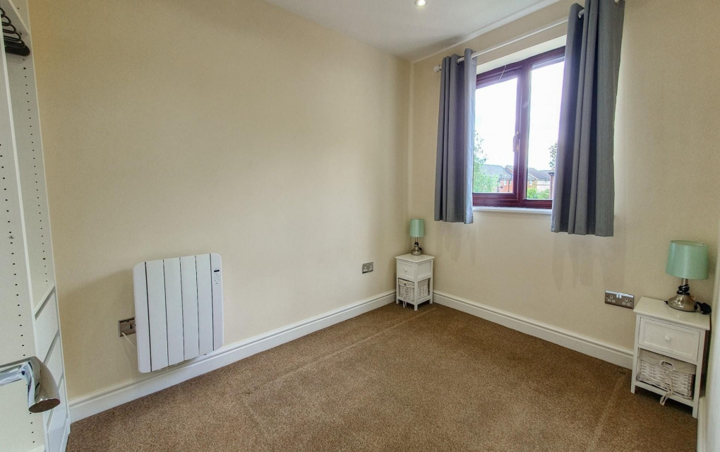 2 Bedrooms Bedrooms, ,Flat / Apartment,For Rent,1017